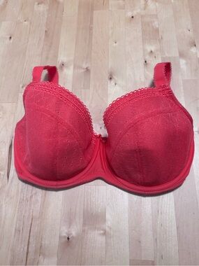 32 I - Fuchsia Bra by Change